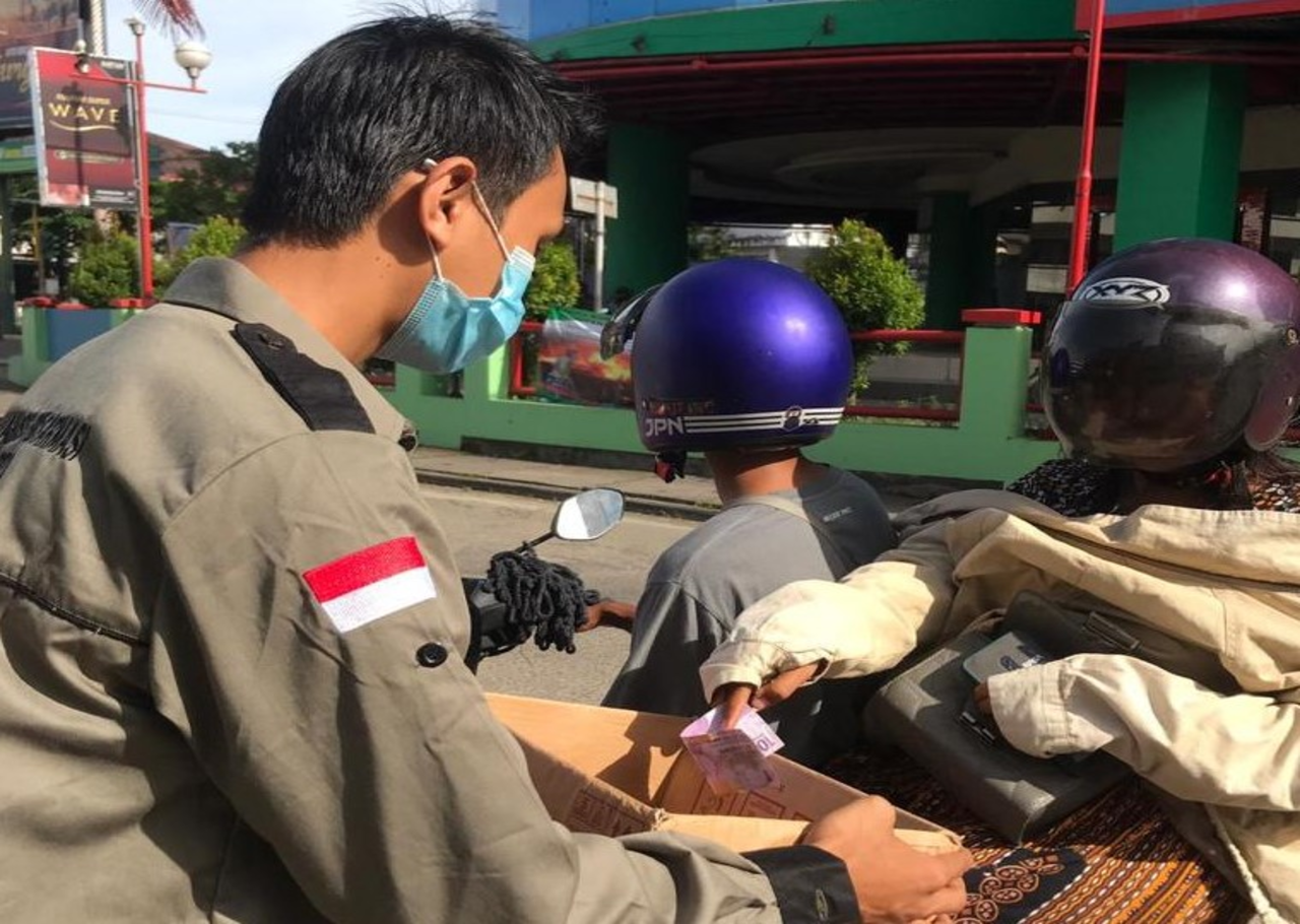 HIMAPRO-FARM bantu Korban Bencana Bajir di Kalsel dan Gempa Bumi di Sulawesi Barat
