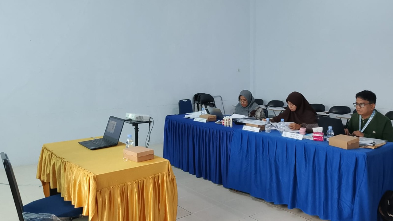 Ujian Seminar Hasil Prodi D3 Farmasi Politeknik Kaltara